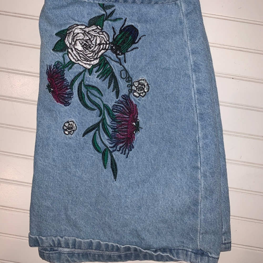PATCHED JEAN SKIRT